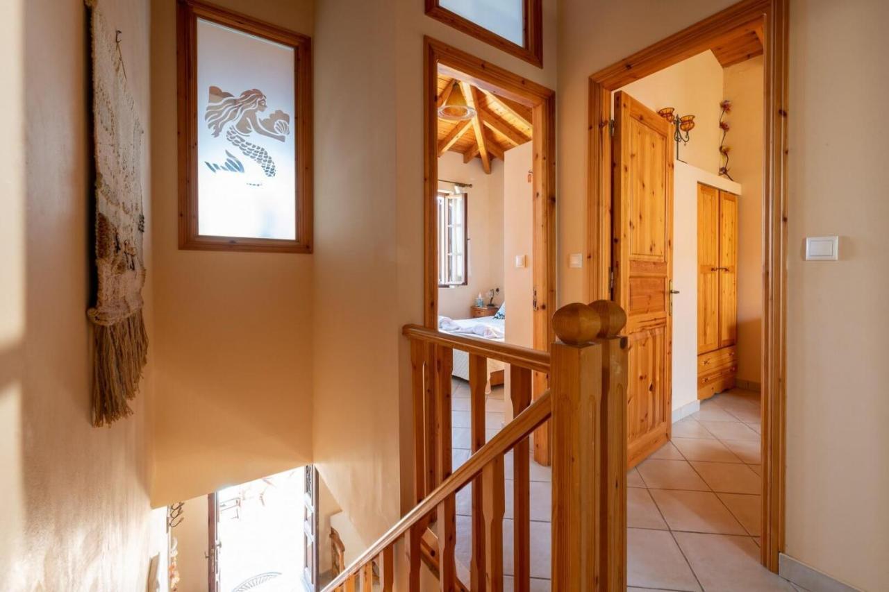 Villa Leleka Chalki Town Екстериор снимка