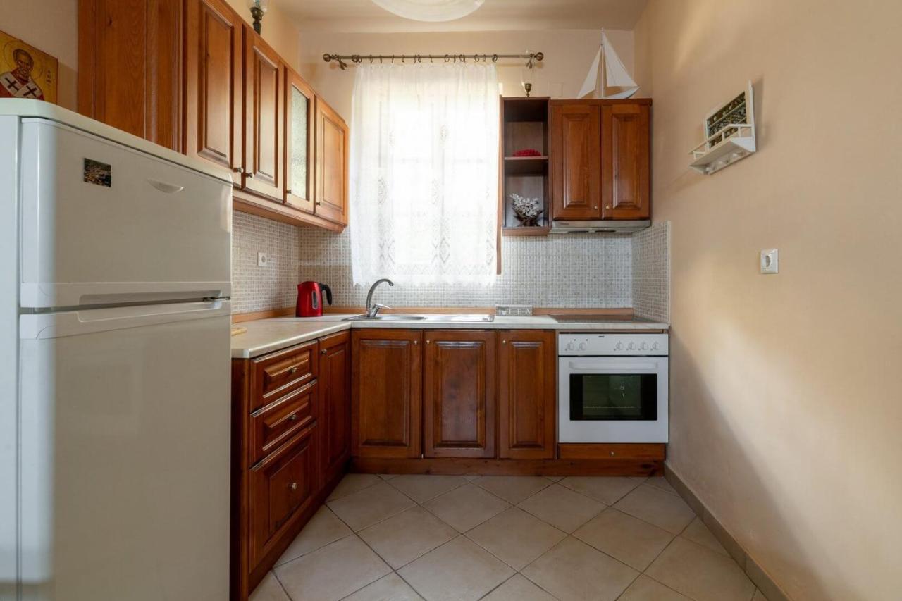 Villa Leleka Chalki Town Екстериор снимка