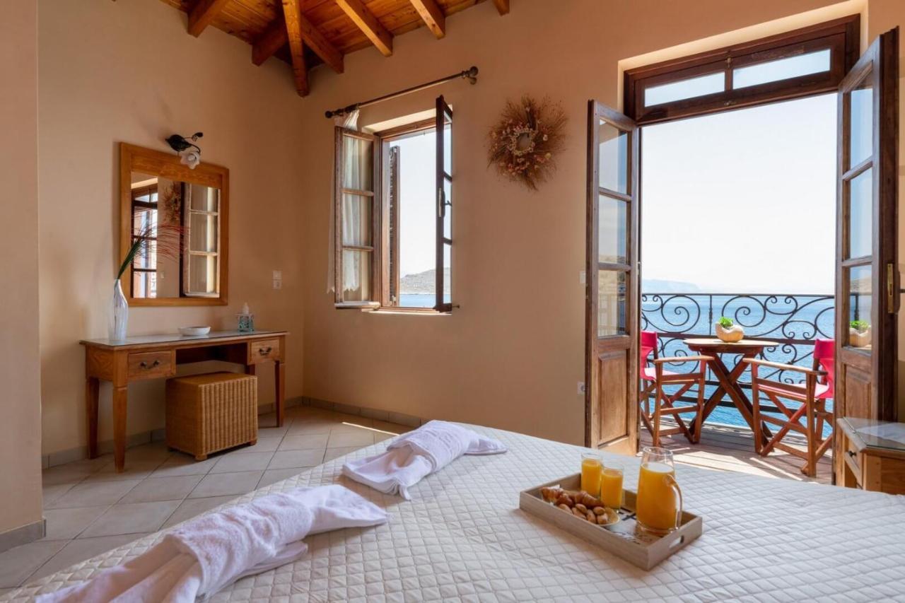 Villa Leleka Chalki Town Екстериор снимка