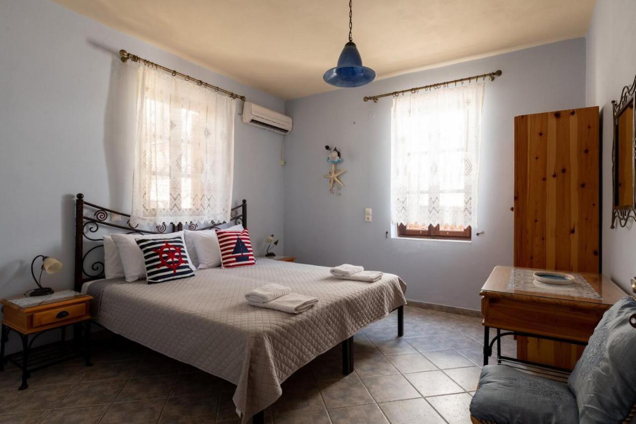 Villa Leleka Chalki Town Екстериор снимка